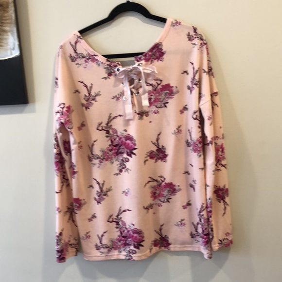 Pink Ardene top - Picture 2 of 4